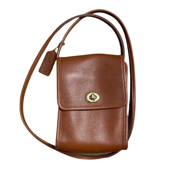 Coach Handbags - Vintage Coach 9893 bag Swingpack Scooter crossbody British tan brown leather
